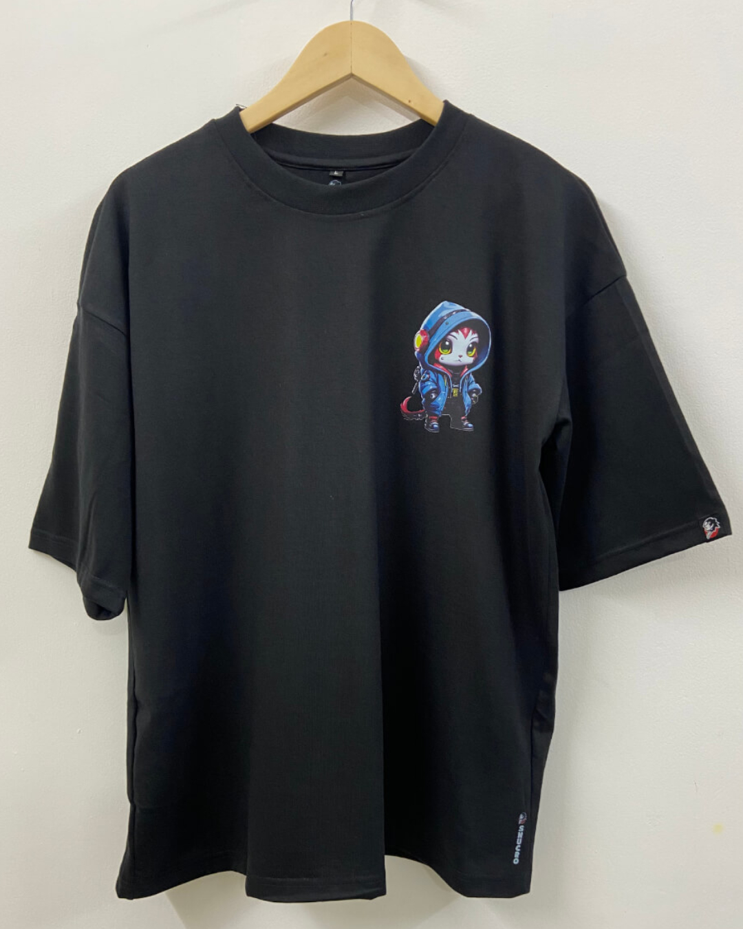 Cute cat with bagpack front